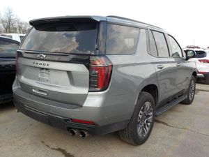 CHEVROLET TAHOE Z71 - 2