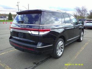 LINCOLN NAVIGATOR RESERVE - 2
