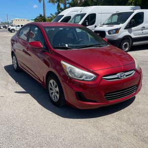 HYUNDAI ACCENT SE - 7