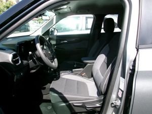 2025 Chevrolet TRAILBLAZER LT 照片 3