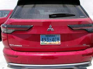 2025 Mitsubishi OUTLANDER 缩略图 18