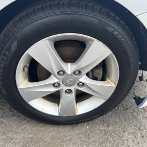 2013 Hyundai ELANTRA GLS — миниатюра 13