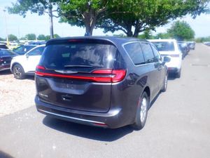 CHRYSLER PACIFICA TOURING L - 2