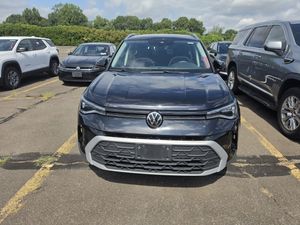 صورة 24 لـ 2025 Volkswagen TAOS SE