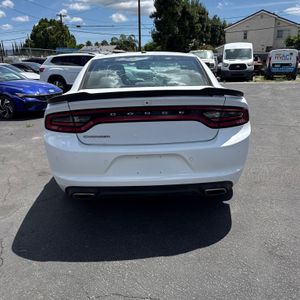 DODGE CHARGER SXT - 4