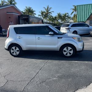 صورة 6 لـ 2014 KIA SOUL BASE