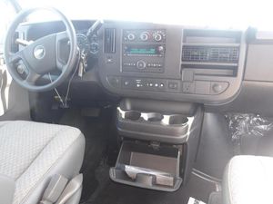 CHEVROLET EXPRESS PASSENGER LT - 8