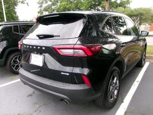 صورة 2 لـ 2025 FORD ESCAPE ST-LINE
