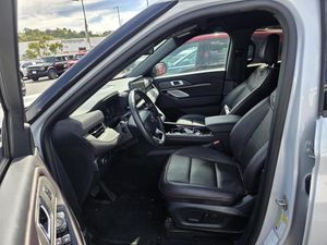 FORD EXPLORER PLATINUM - 3