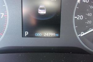 صورة 5 لـ 2025 Toyota COROLLA LE
