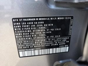 صورة 7 لـ 2025 Volkswagen TAOS SE