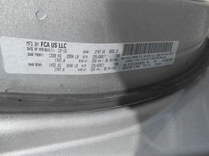 CHRYSLER VOYAGER LX - 7