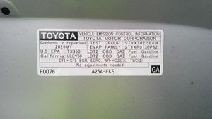 2025 Toyota RAV4 LE — миниатюра 24