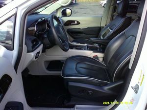 CHRYSLER PACIFICA LIMITED - 3