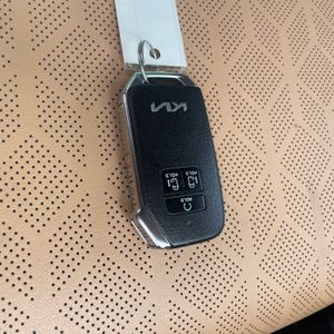 صورة مصغرة 43 لـ 2024 KIA CARNIVAL LX
