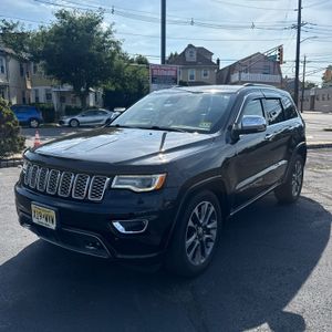 2017 JEEP GRAND CHEROKEE OVERLAND — фото 7
