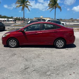 HYUNDAI ACCENT SE - 2