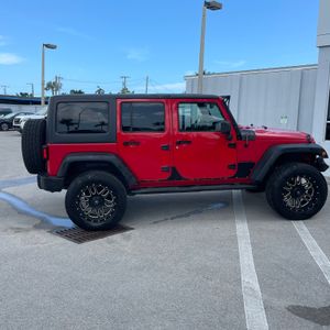 صورة 6 لـ 2016 JEEP WRANGLER UNLIMITED SPORT