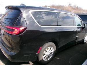 CHRYSLER PACIFICA SELECT - 2