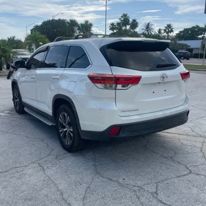 2019 Toyota HIGHLANDER LE 照片 3