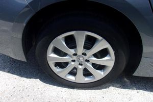 صورة 8 لـ 2025 Toyota COROLLA LE