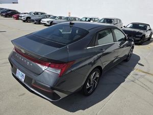 HYUNDAI ELANTRA SEL CONVENIENCE - 2