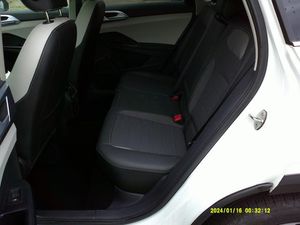 صورة 20 لـ 2025 Volkswagen TAOS SE