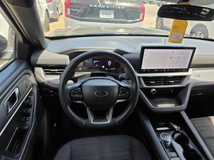 FORD EXPLORER ST-LINE - 4