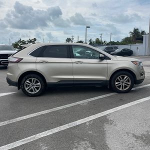 FORD EDGE SEL - 6