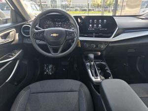 CHEVROLET TRAX LS - 4