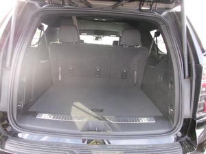 CHEVROLET SUBURBAN Z71 - 6