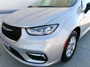 CHRYSLER PACIFICA TOURING L - 1