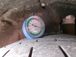 MERCEDES-BENZ C-CLASS - 8