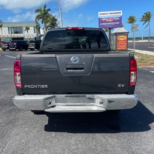 NISSAN FRONTIER SV - 4