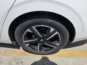 2025 Nissan SENTRA SV — миниатюра 13