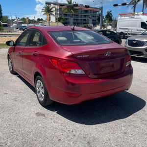 HYUNDAI ACCENT SE - 3