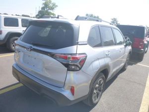2025 Subaru FORESTER PREMIUM — фото 2