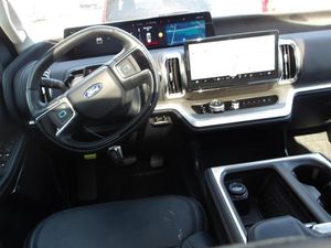 FORD EXPEDITION PLATINUM - 8