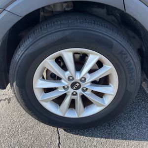 2020 KIA SORENTO LX thumbnail 12