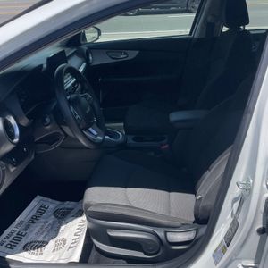 صورة مصغرة 24 لـ 2024 KIA FORTE LXS