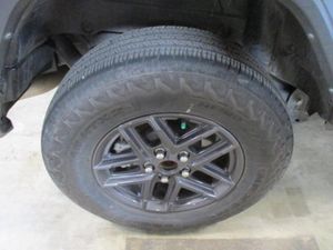 صورة 8 لـ 2025 JEEP WRANGLER SPORT