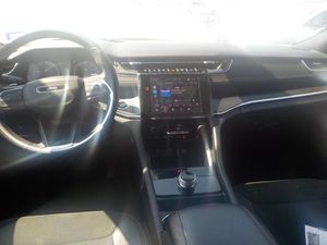 JEEP GRAND CHEROKEE ALTITUDE - 4