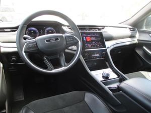 2025 JEEP GRAND CHEROKEE ALTITUDE — фото 4