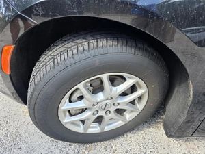 CHRYSLER PACIFICA TOURING L - 8