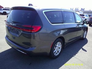 CHRYSLER PACIFICA TOURING L - 2