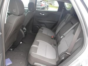 2025 Chevrolet BLAZER LT thumbnail 24