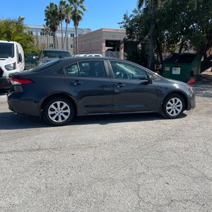 Toyota Corolla LE - 6