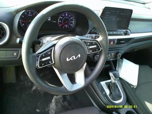 KIA FORTE LX - 8