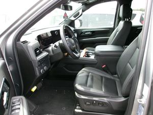 CHEVROLET SUBURBAN Z71 - 3