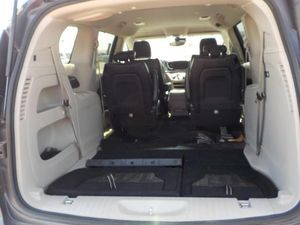 CHRYSLER PACIFICA TOURING L - 6